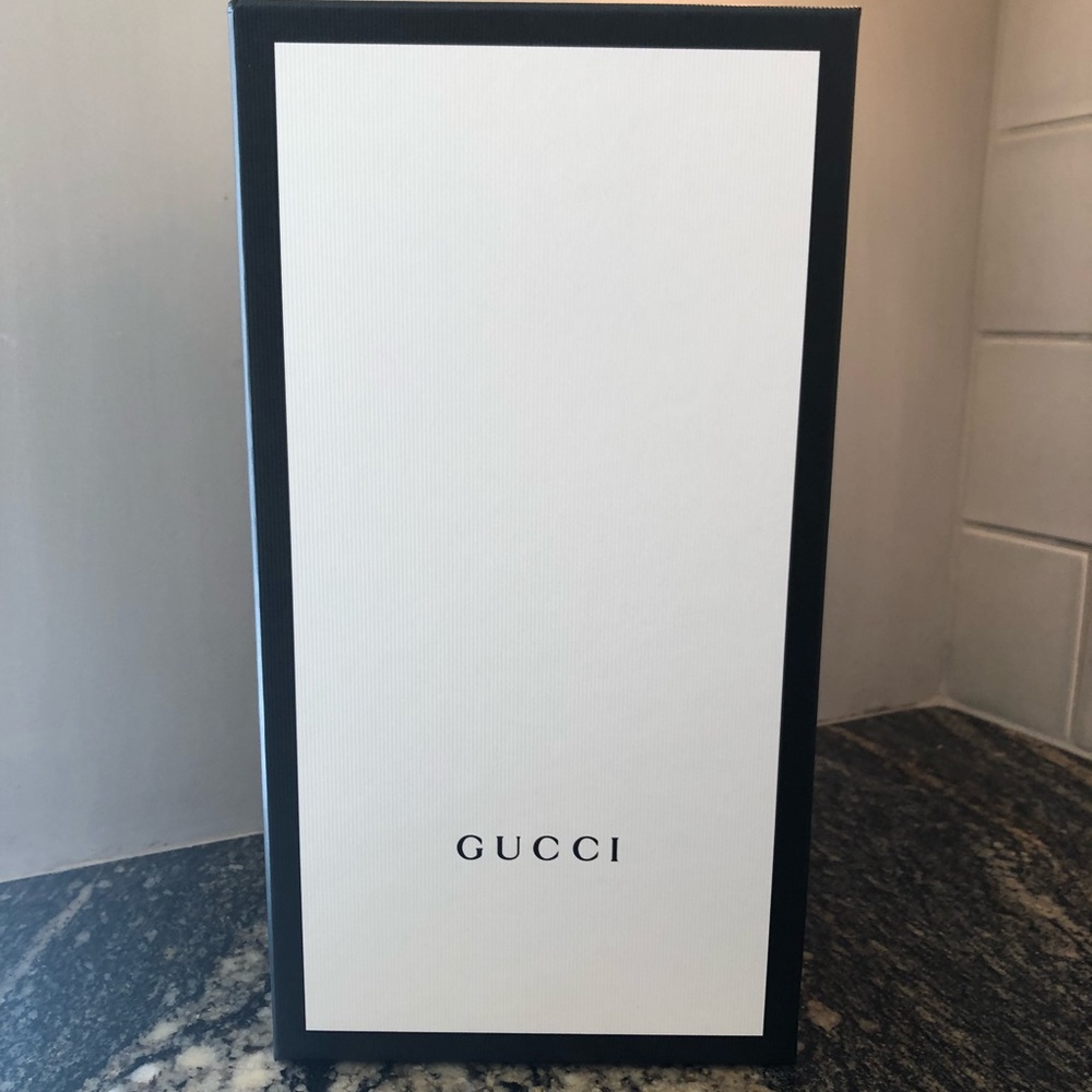 Gucci shoe box